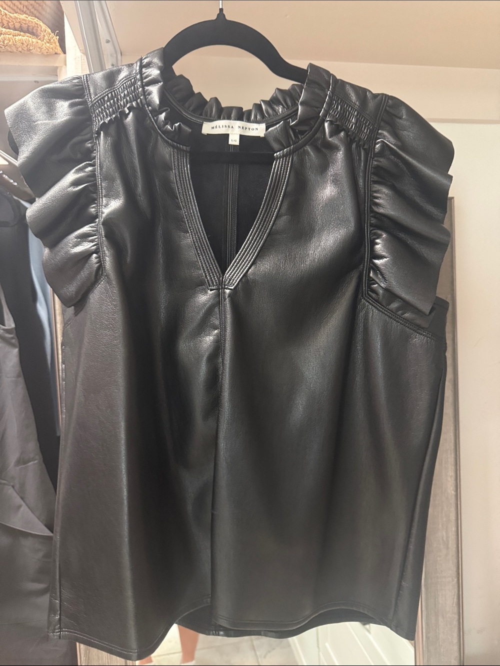 Melissa Nepton Black Faux Leather Ruffle-Sleeve Shell Lrg fits like Med.